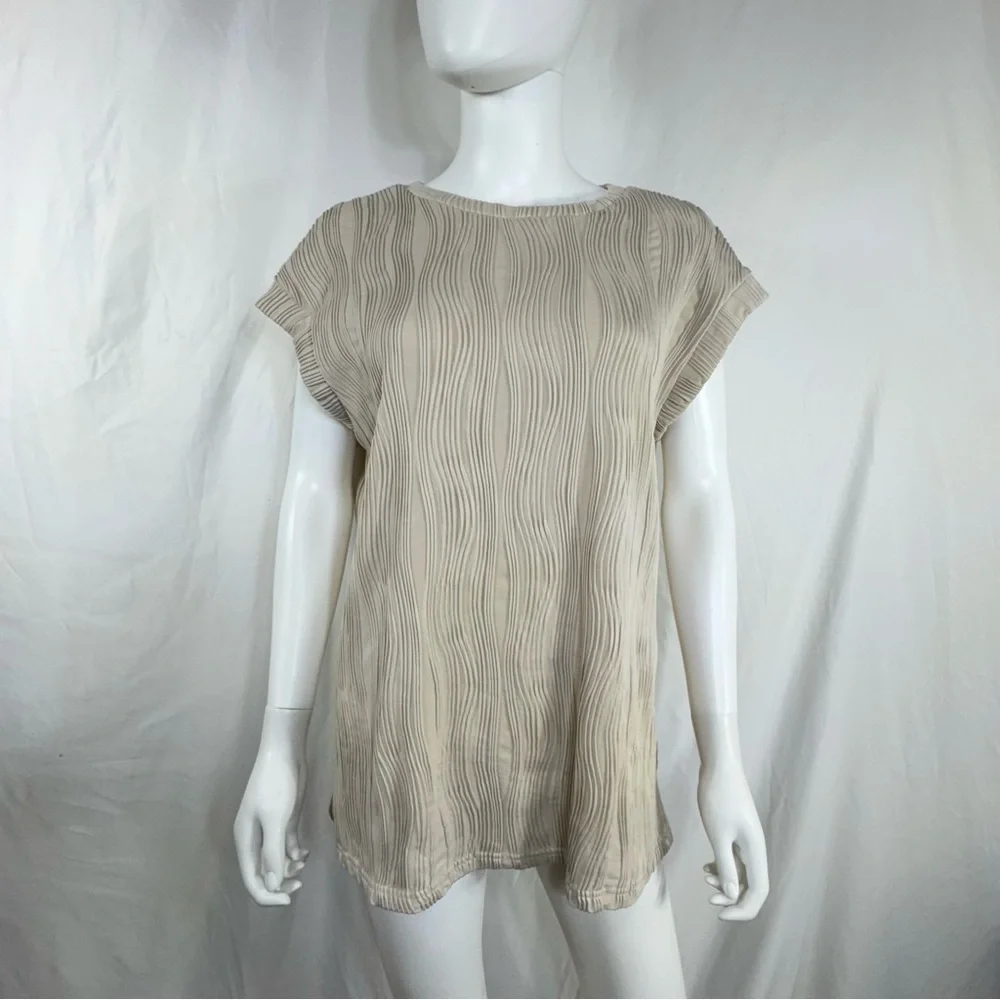 Women’s Beige Textured Short Sleeve Career Top - Picture 2 of 7